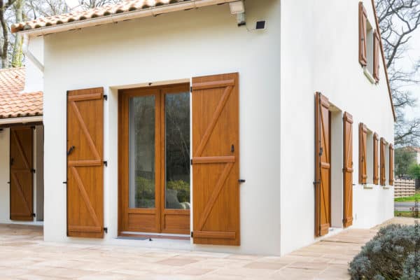 Porte Fenêtre PVC Chêne Dorée avec Sous Bassement Toulouse